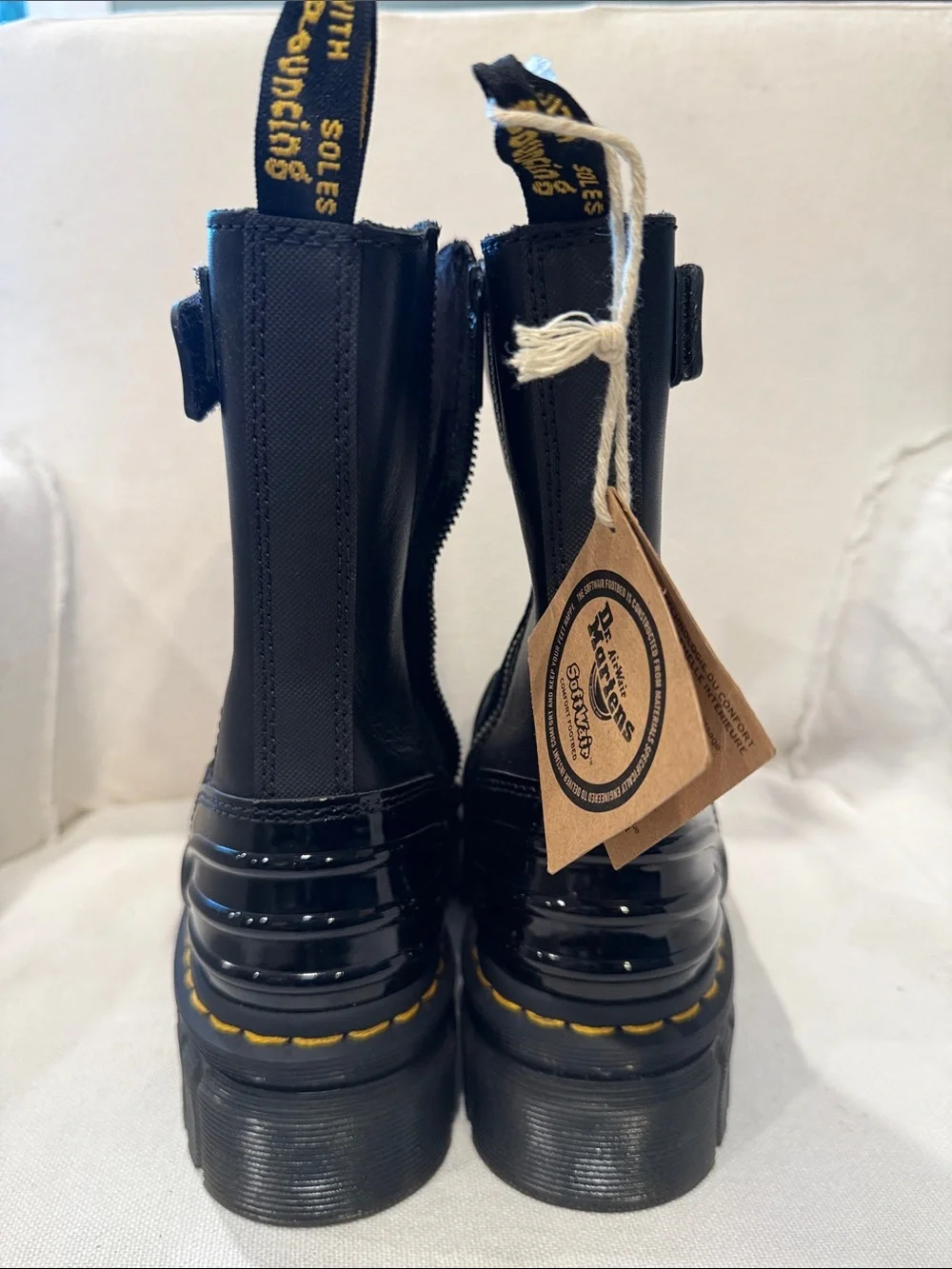 NWT:🔳 Audrick Chelsea Boot Dr. Martens🔳